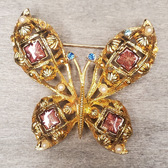 Vintage Retired Avon Butterfly Brooch - Picture 2 of 5